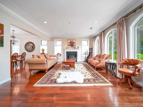 2407 W 18th Ave, Vancouver, BC V6L 1A9