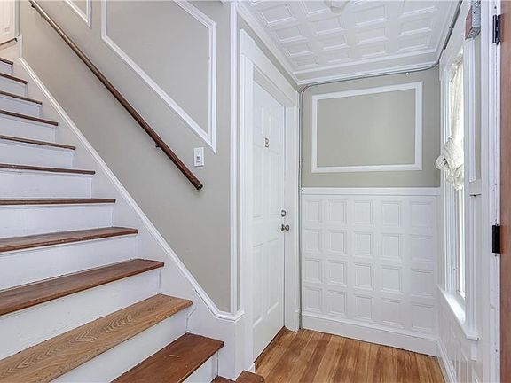 4th image of 439 Broadway St #D