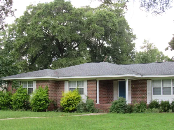 403 N Broad St, Samson, AL 36477