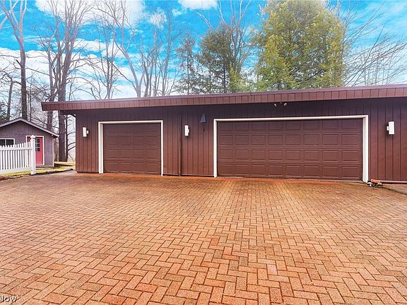 2nd image of 2479 Tibbetts Wick Rd