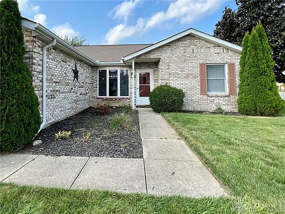 3rd image of 2515 Saint Andrews Dr
