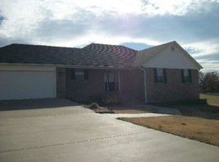 250 Cloverleaf Cir, London, AR 72847