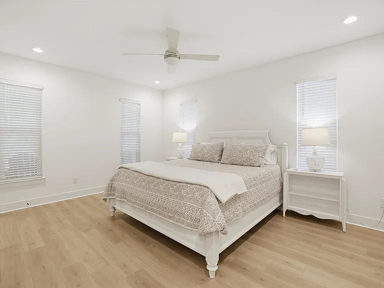 4052 Poets Trl — Photo 20