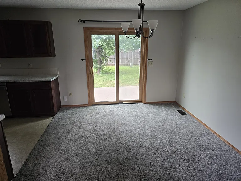 2329 S Fieldcrest St — Photo 11