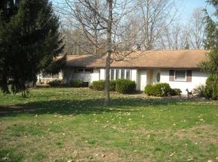 200 Woodland Trl, Argos, IN 46501