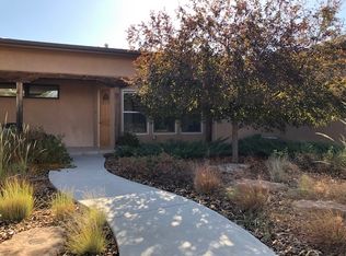 309 Potrillo Dr, White Rock, NM 87544