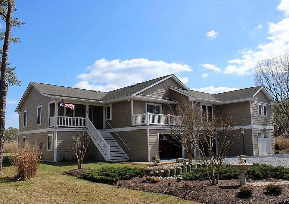 1st image of 942 Heron Dr
