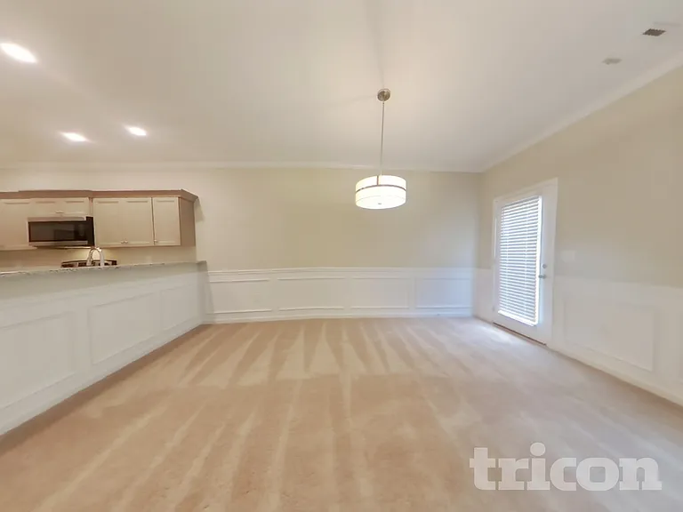 256 Eva Way — Photo 5