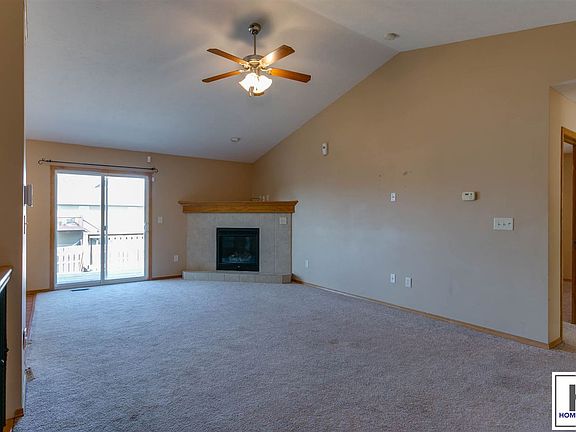 3rd image of 718 Wheatland Dr