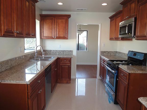 2nd image of 4459 Briercrest Ave