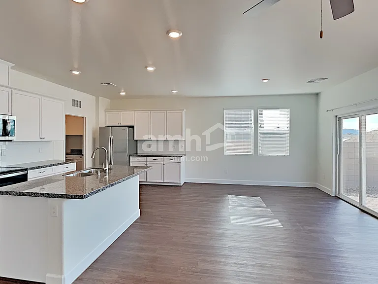 1475 Garden Swing Ave — Photo 6
