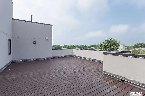 Sold by Douglas Elliman | media 7