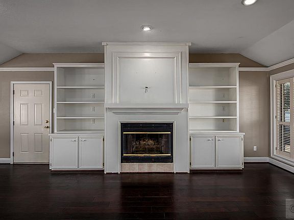 5th image of 227 N Lake Dr