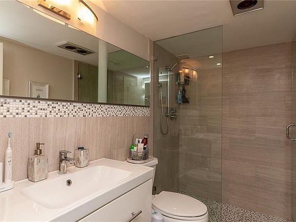 5th image of 2500 E Las Olas Blvd APT 304