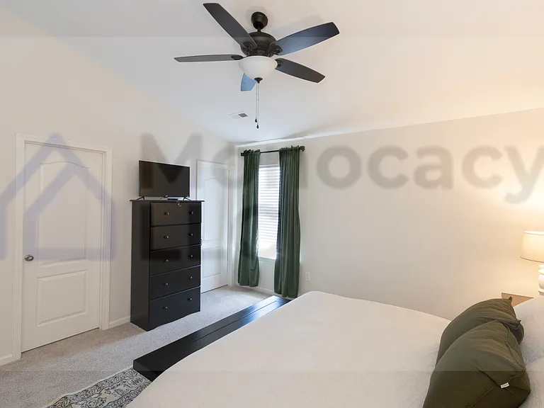 Corinth Dr — Photo 22