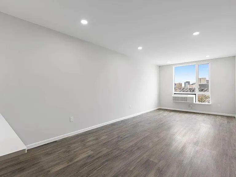 9-11 Clark St #303 — Photo 4