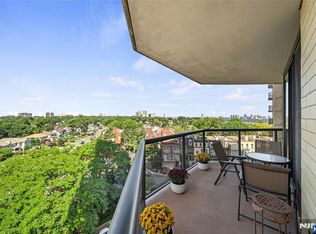 900 Palisade Ave APT 7C, Fort Lee, NJ 07024