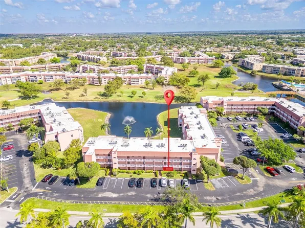 9421 Sunrise Lakes Blvd APT 105, Sunrise, FL 33322