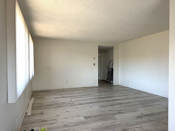 3rd image of 1255 W 7th St