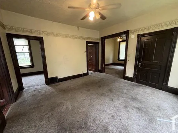 2439 N Dr William Finlayson St, Milwaukee, WI 53212
