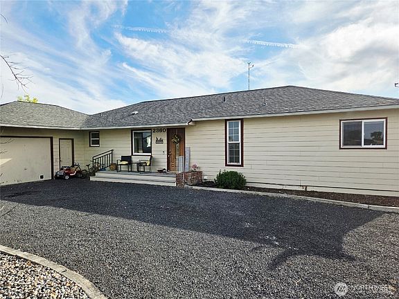 4th image of 2360 Elgin Road NE