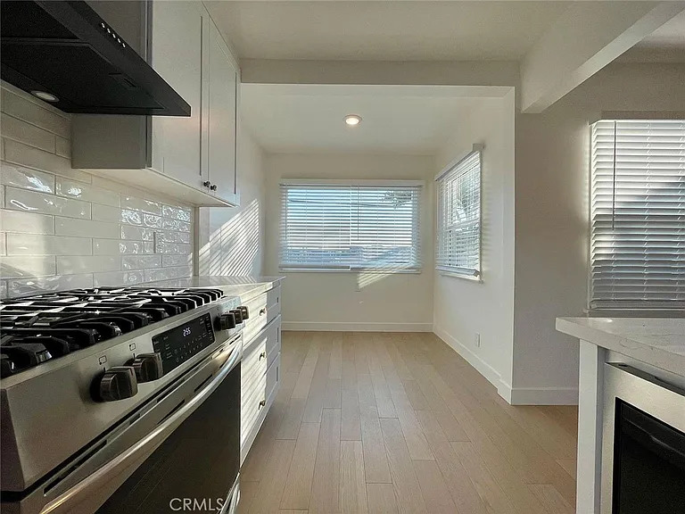 5427 W 135th St — Photo 7