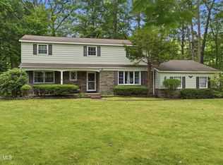 14 Barcelona Drive, Clifton Park, NY 12065