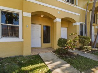 810 NE 212th Ter APT 5, Miami, FL 33179