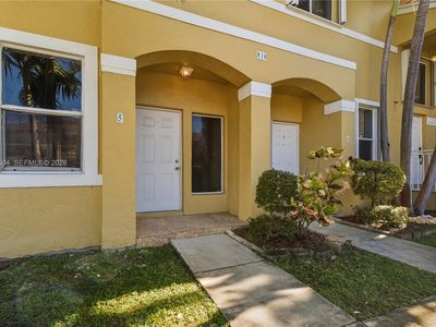 810 NE 212th Ter APT 5, Miami, FL, 33179