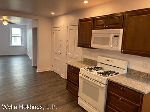 3rd image of 3208 Brereton St APT 3