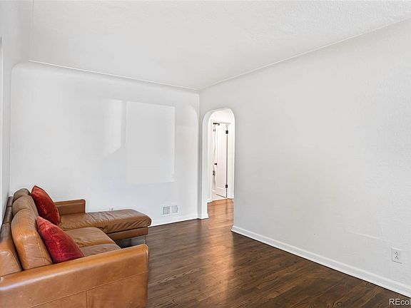4th image of 1213 Jamaica Street