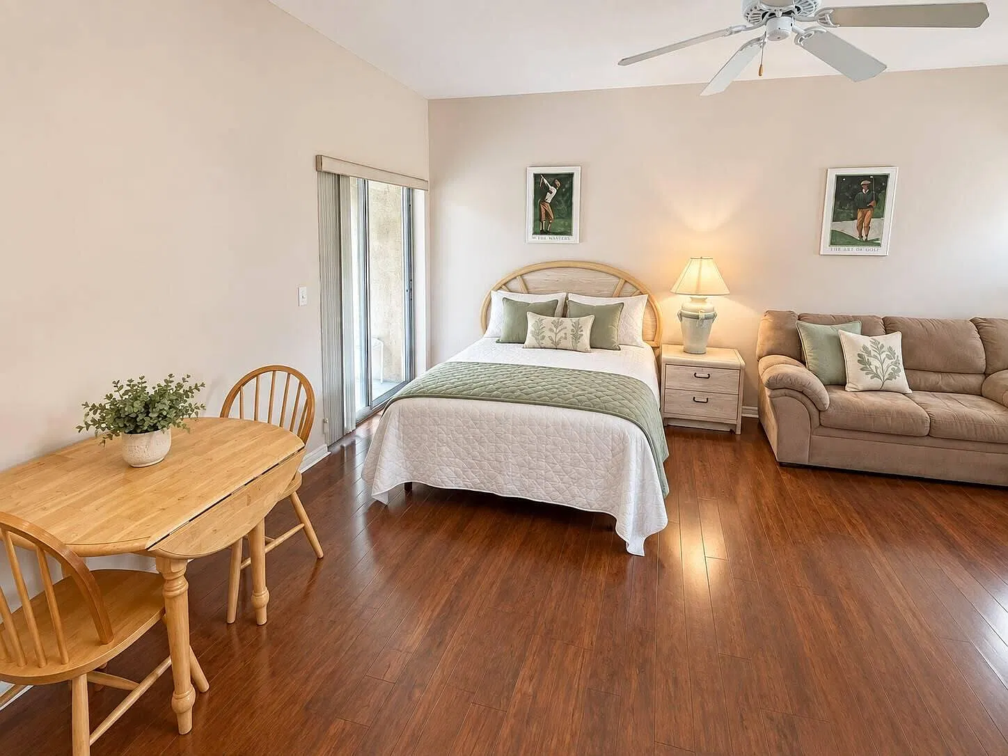 1 bed, 1.0 bath, 450 sqft, $1,200 — Photo 3