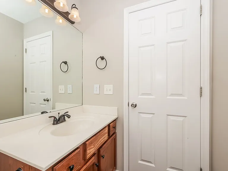 6381 Paddington Way — Photo 16