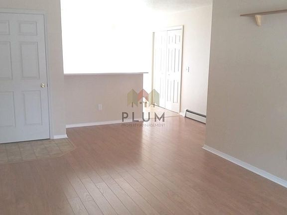 3rd image of 1330 Cowper St