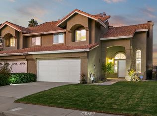 6039 E Hackamore Ln, Anaheim, CA 92807