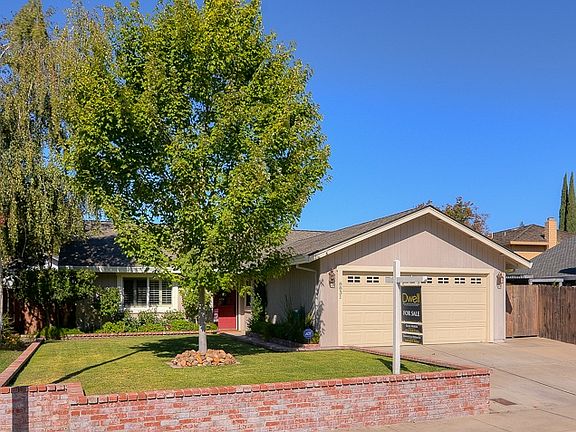 2nd image of 8831 Cherry Hills Pl