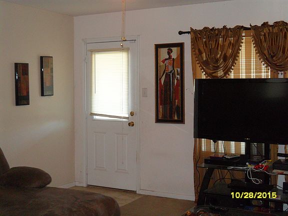 4th image of 130 Avrshire Lane