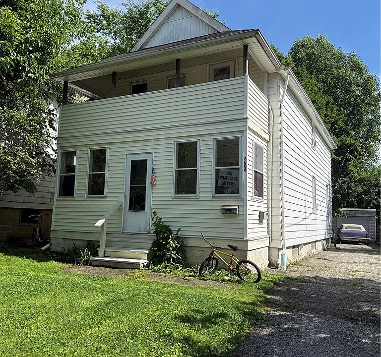 1st image of 7606 Vineyard Ave