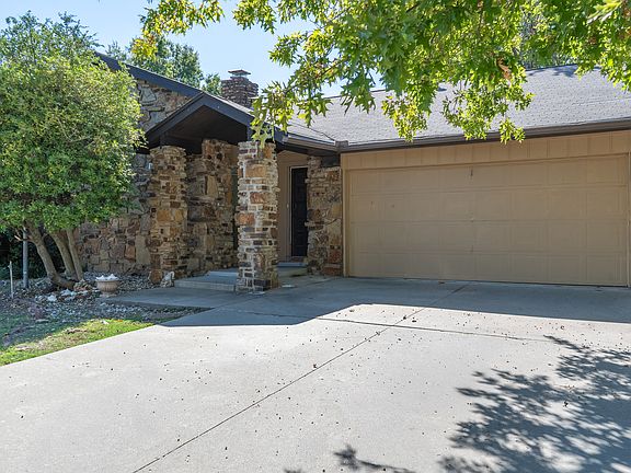 3rd image of 10304 E 25th Pl