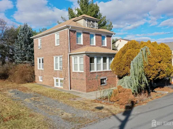 2135 Truman Pl, North Brunswick, NJ 08902