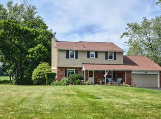 1007 Millstream Dr, Malvern, PA 19355