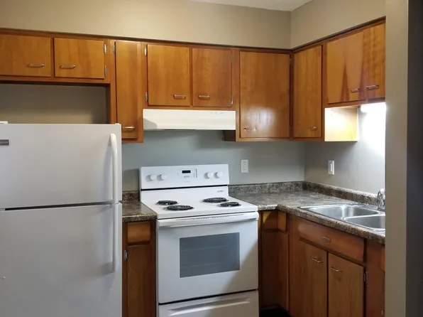 2104 Davis St APT A, Iowa City, IA 52240
