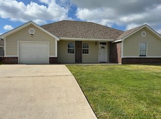 5025 Coopershill Dr, Sulphur, LA 70663