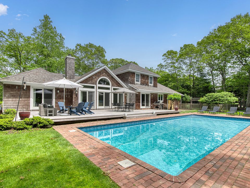 1st image of 48 Briarcroft Dr