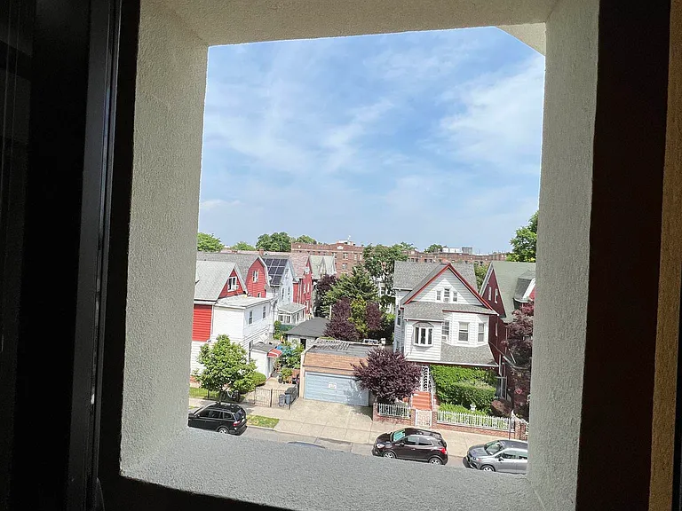 870 New York Ave #8 — Photo 7
