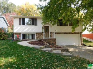3506 Grandview Blvd, Sioux City, IA 51104
