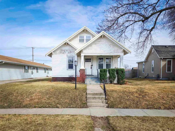 1205 S 4th St, Norfolk, NE 68701