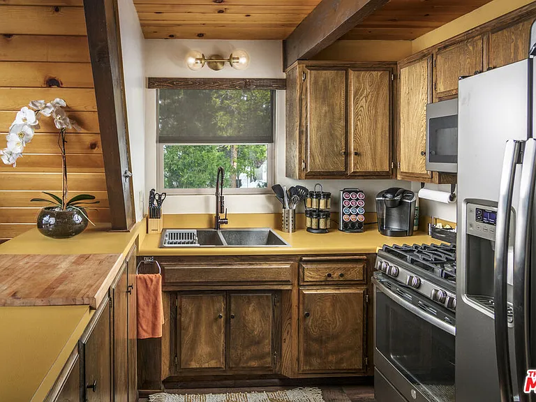 1281 Aleutian Dr — Photo 5