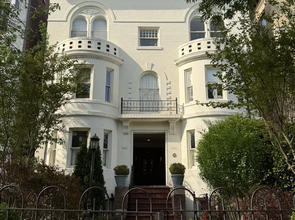308 E Capitol St NE APT 11, Washington, DC 20003