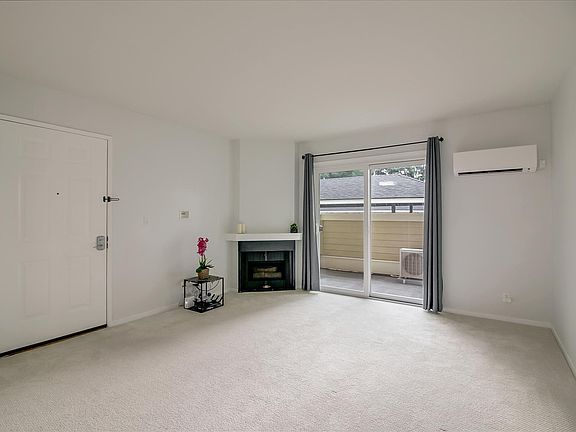 3rd image of 2766 Somerset Park Cir